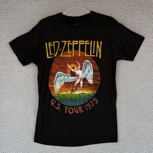 Led Zeppelin Black men’s medium Graphic short sleeve T-Shirt 100% Cotton stretch